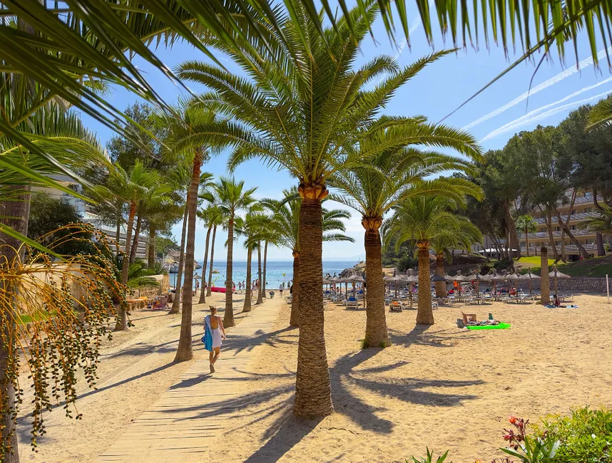 NYBYGGEDE DESIGNERVILLAER AF HØJ KVALITET VED SIDEN AF STRANDEN-15