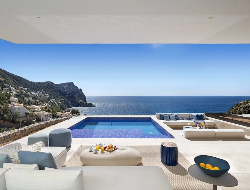 Новые фолианты в Порт-Андратксе-1