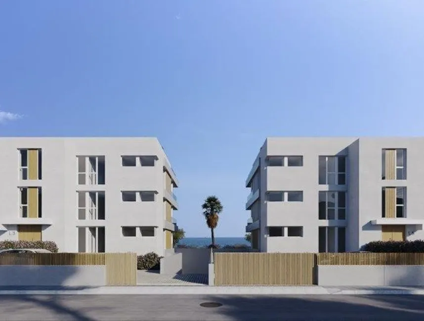 Exclusive residential penthouse project on the seafront-13