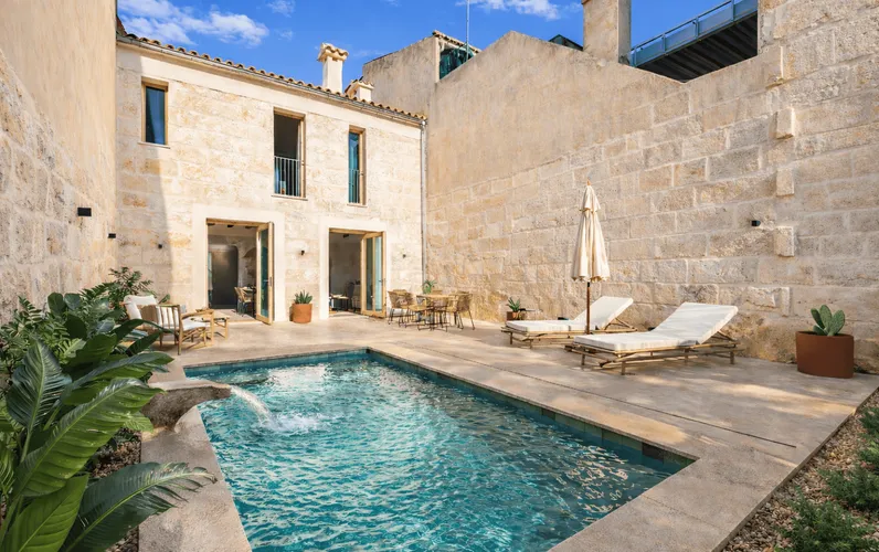 Beautifully renovated Mallorcan house with pool, Muro