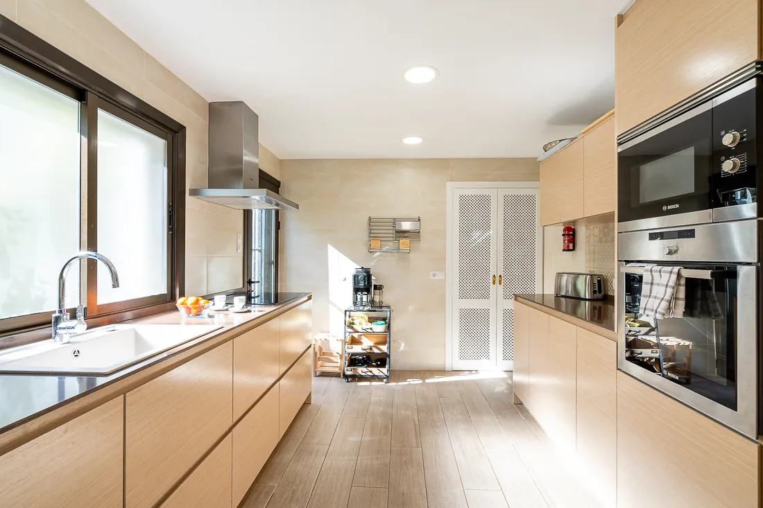 Modern villa with vacation rental license – just a few minutes' walk from the beach-16