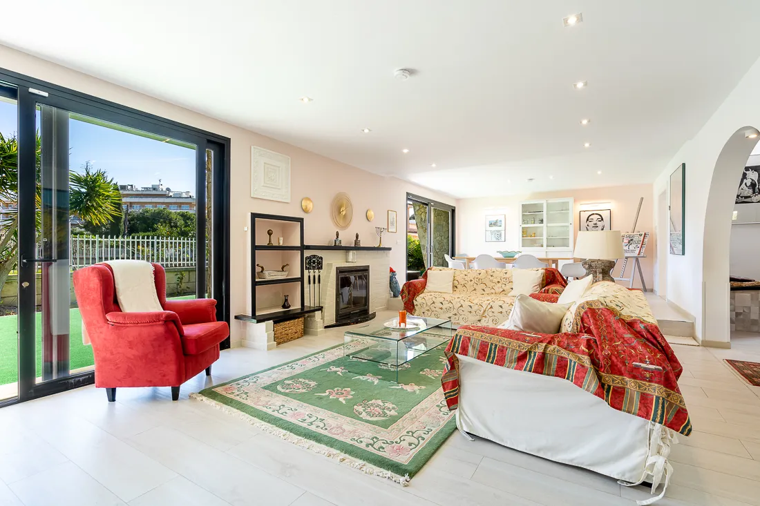 Modern villa with vacation rental license – just a few minutes' walk from the beach-11