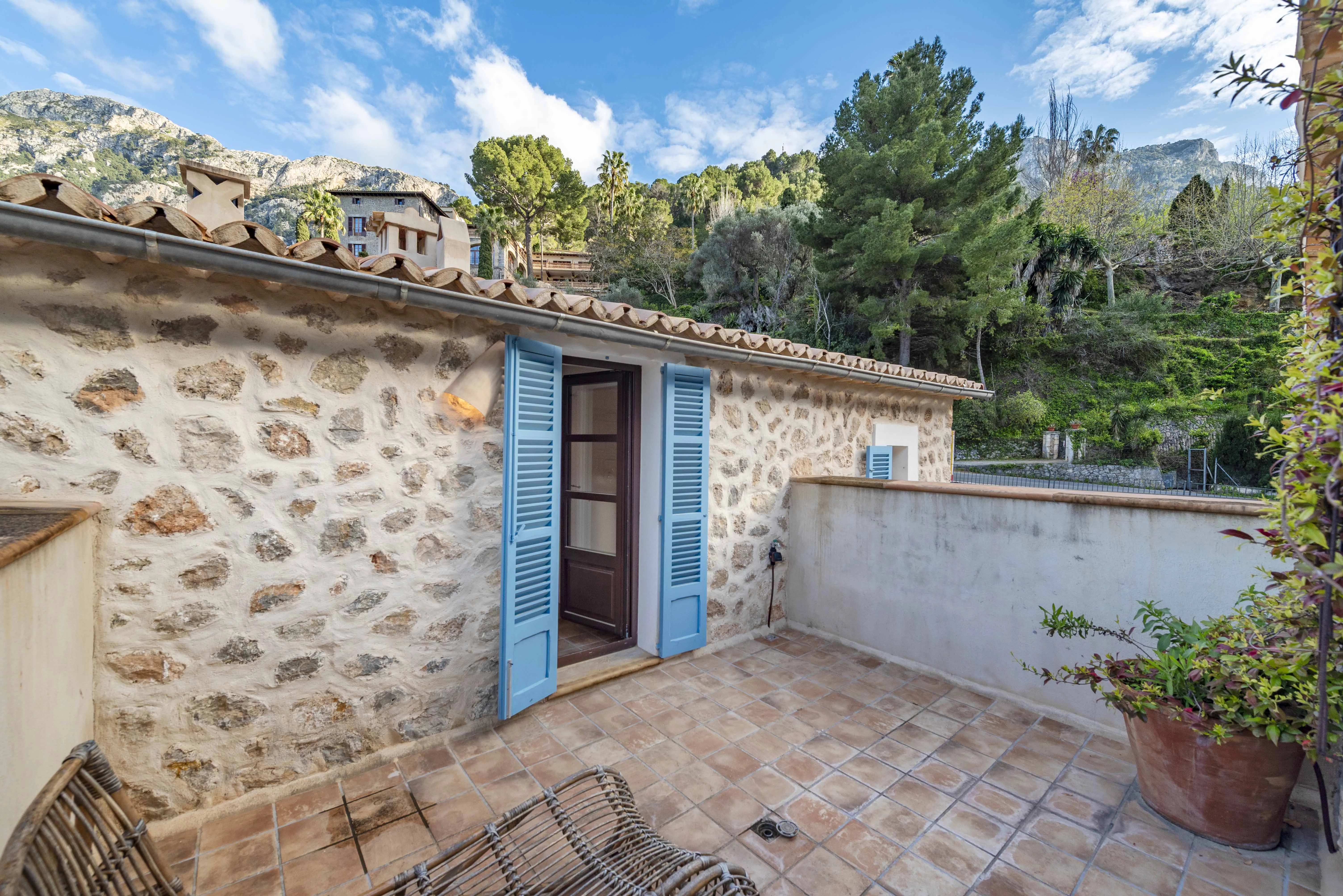 Elegant Mountain Village Retreat in Deià, Mallorca-15