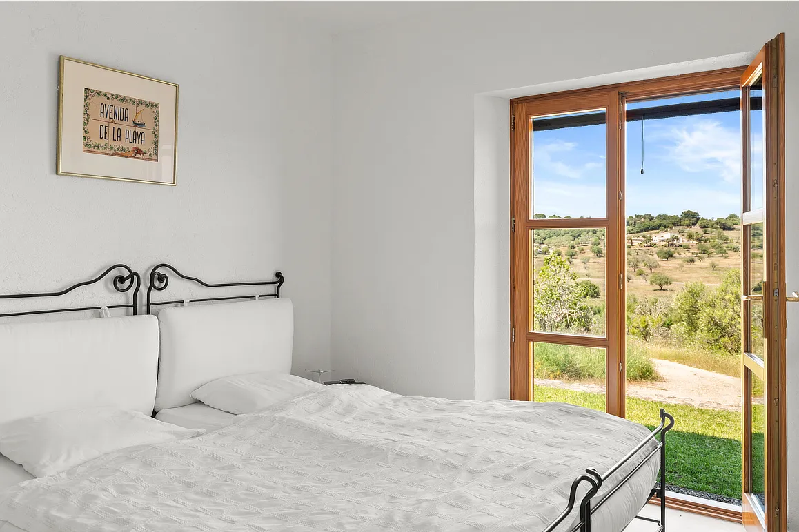 Finca i natursten med pool og panoramaudsigt mellem Artà og Son Servera-9