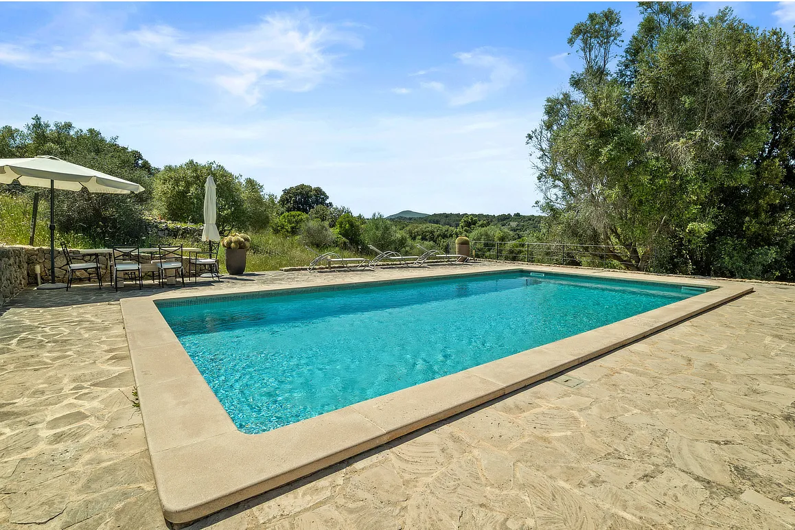 Finca i natursten med pool og panoramaudsigt mellem Artà og Son Servera-2