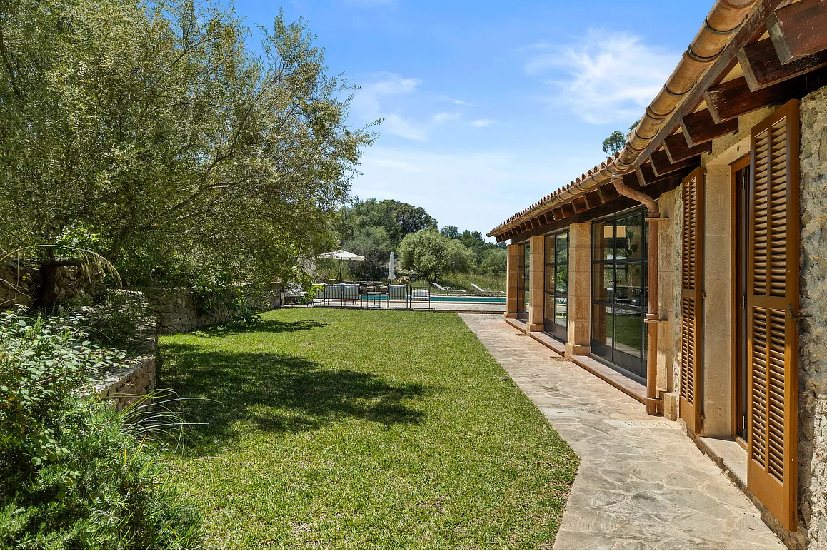 Finca i natursten med pool og panoramaudsigt mellem Artà og Son Servera-14