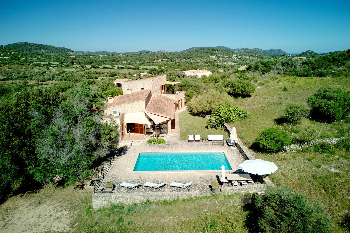 Finca i natursten med pool og panoramaudsigt mellem Artà og Son Servera-16