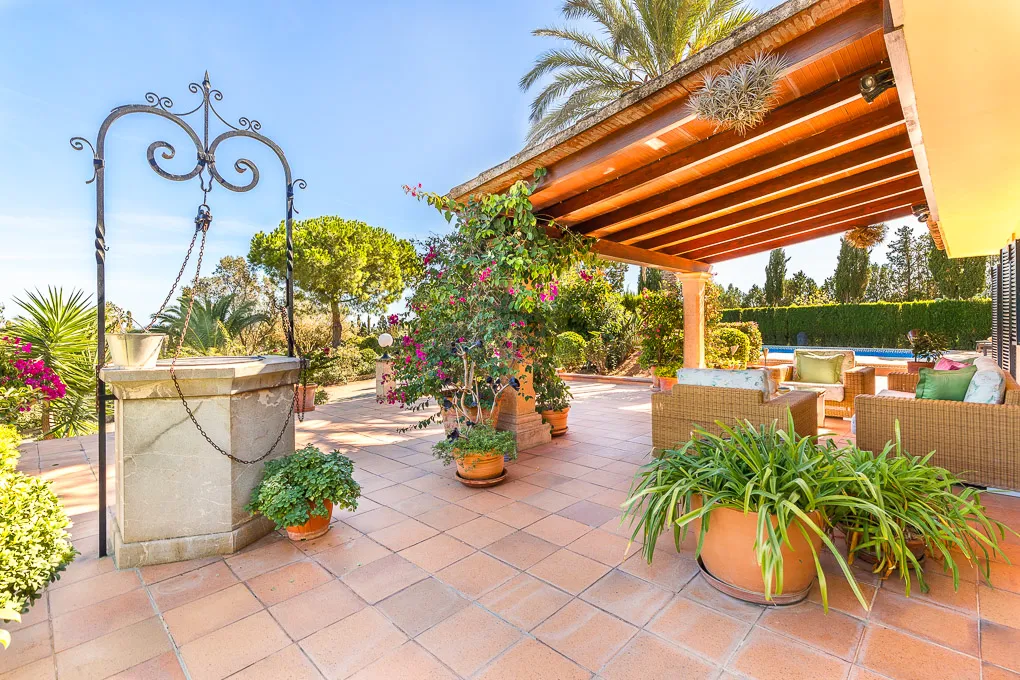 Finca z pięknym ogrodem i panoramicznym widokiem w pobliżu Manacor-8