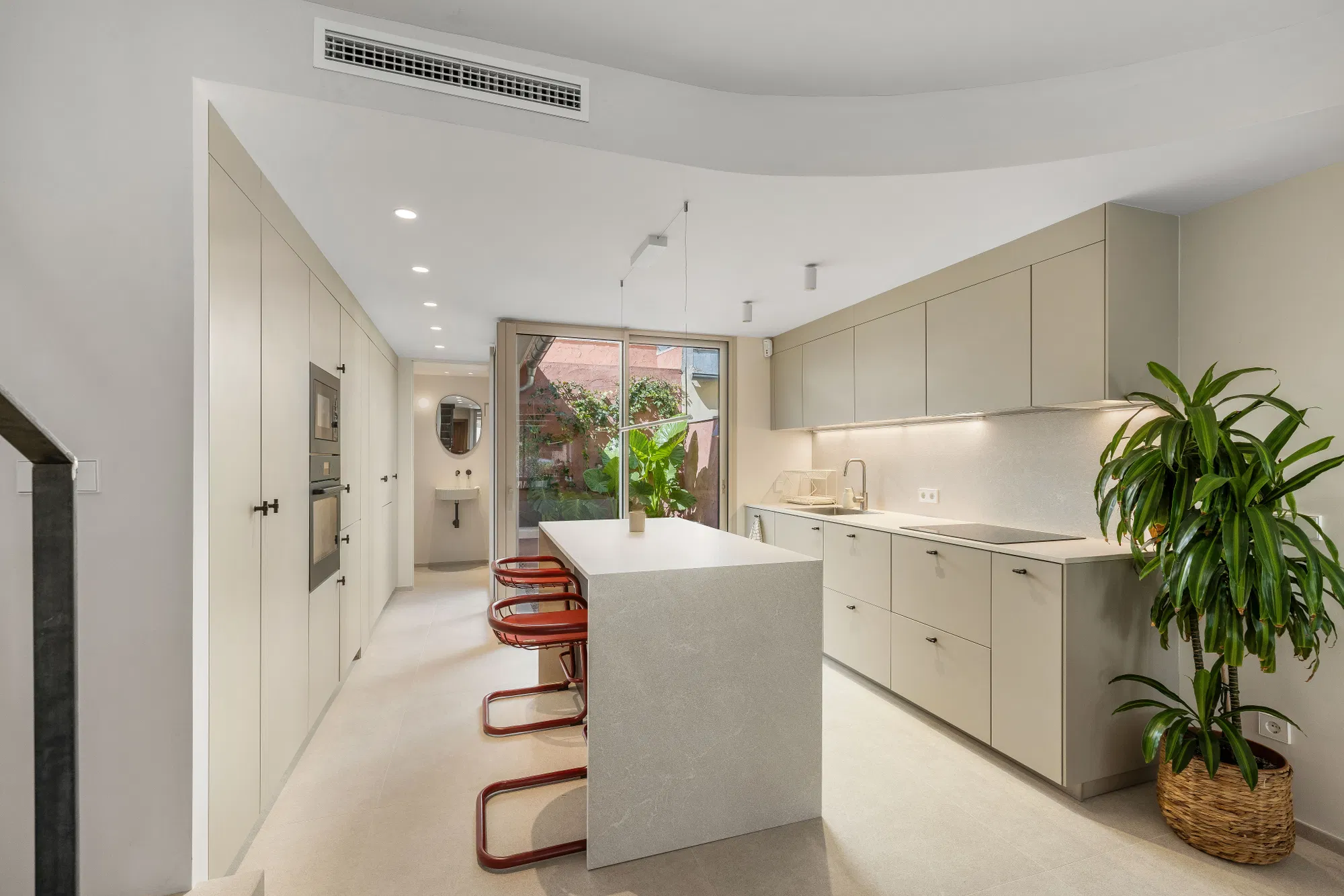 Fully renovated terraced house in a sought-after location-4