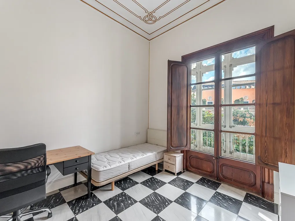 Karakteristiek appartement op Paseo del Borne-7