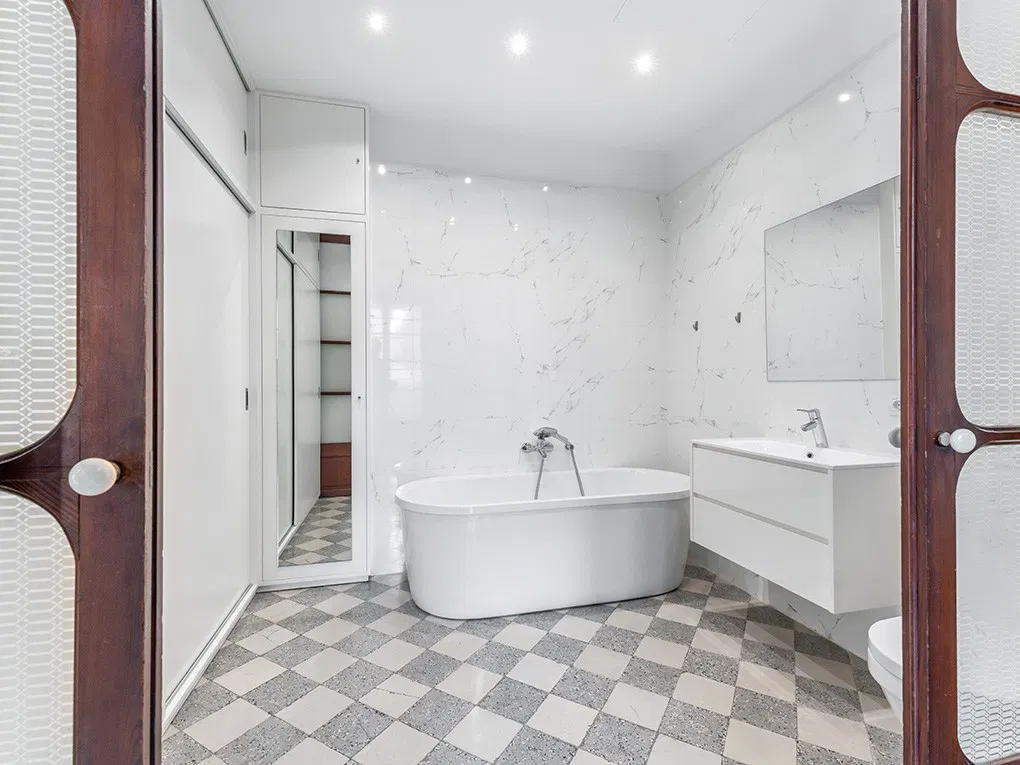 Characterful apartment on Paseo del Borne-8