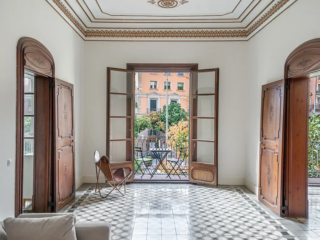Characterful apartment on Paseo del Borne-2