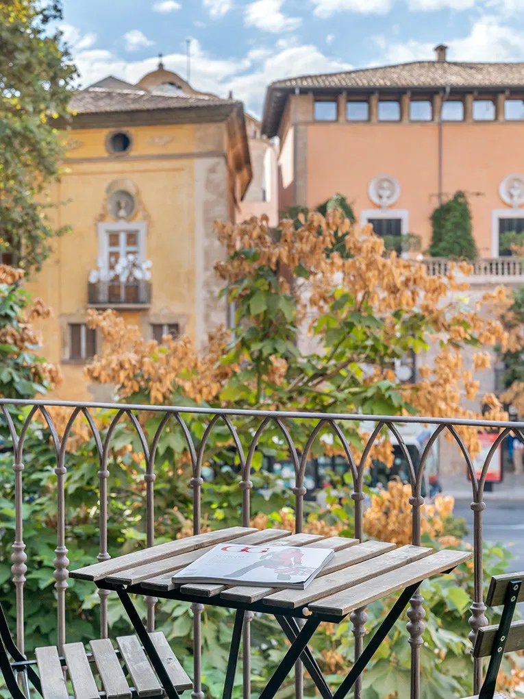 Characterful apartment on Paseo del Borne-16