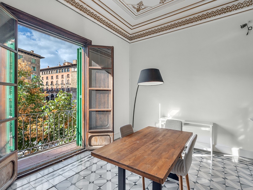 Characterful apartment on Paseo del Borne-6