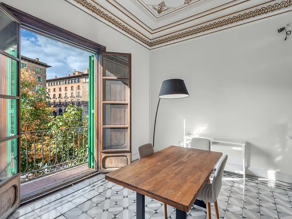 Characterful apartment on Paseo del Borne-6