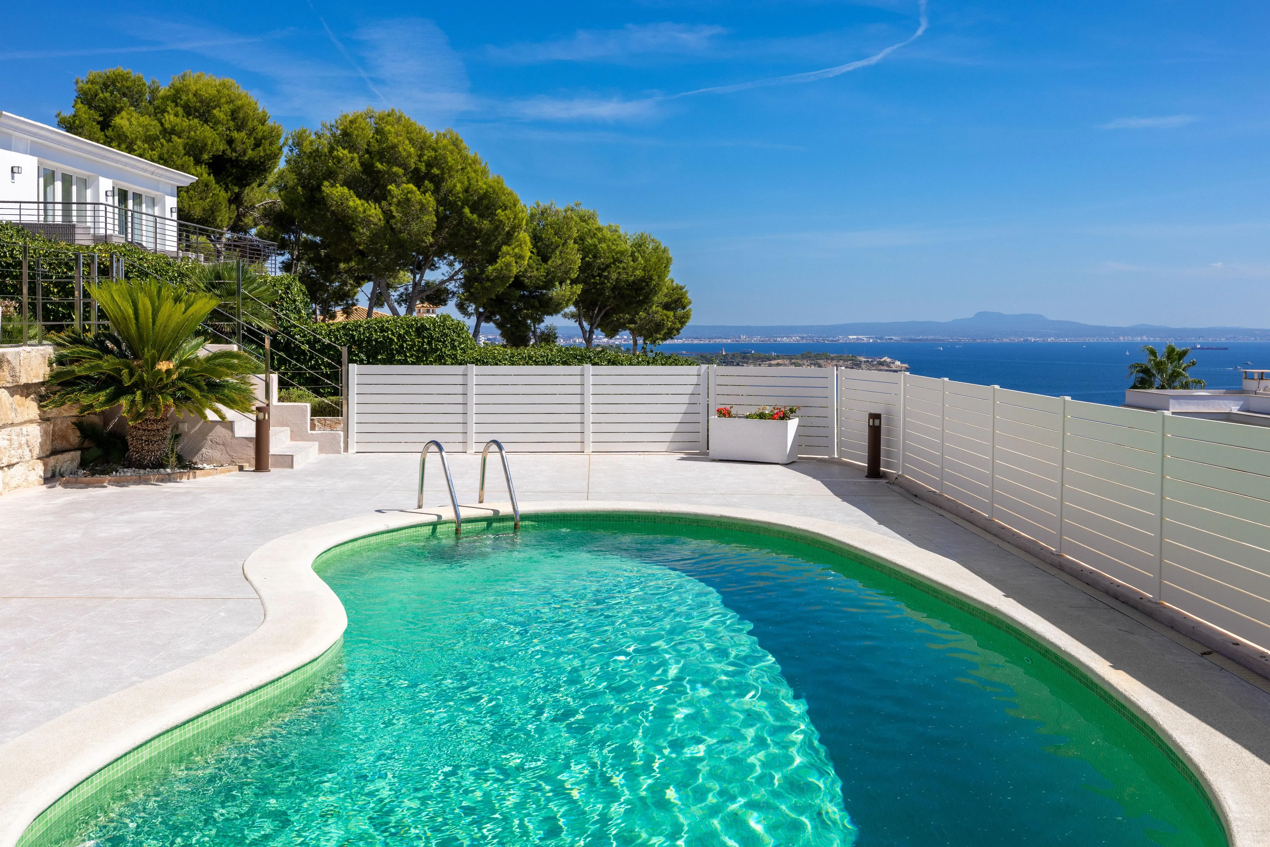 Elegant familievilla med havudsigt i Cas Català-23