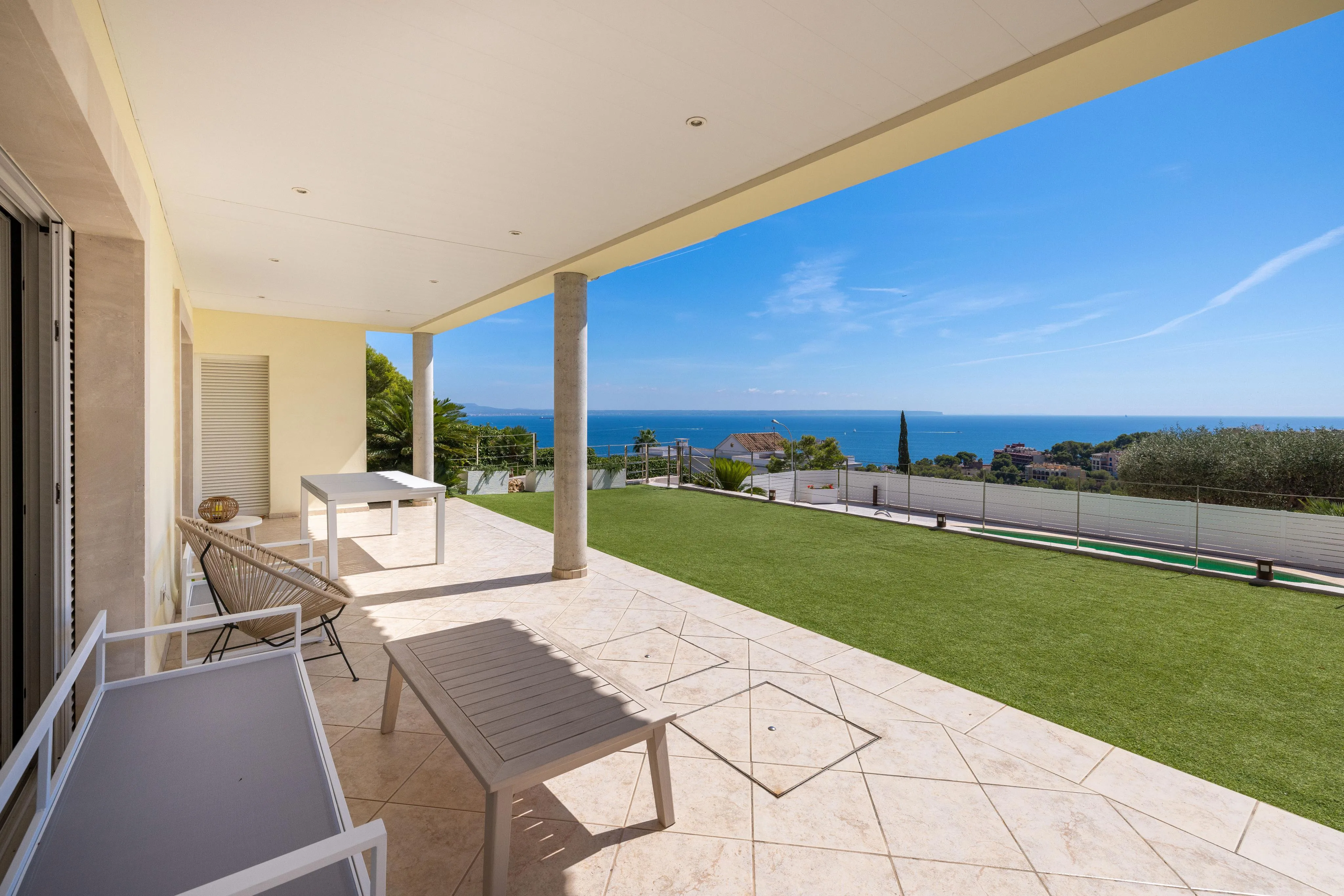 Elegant familievilla med havudsigt i Cas Català-20