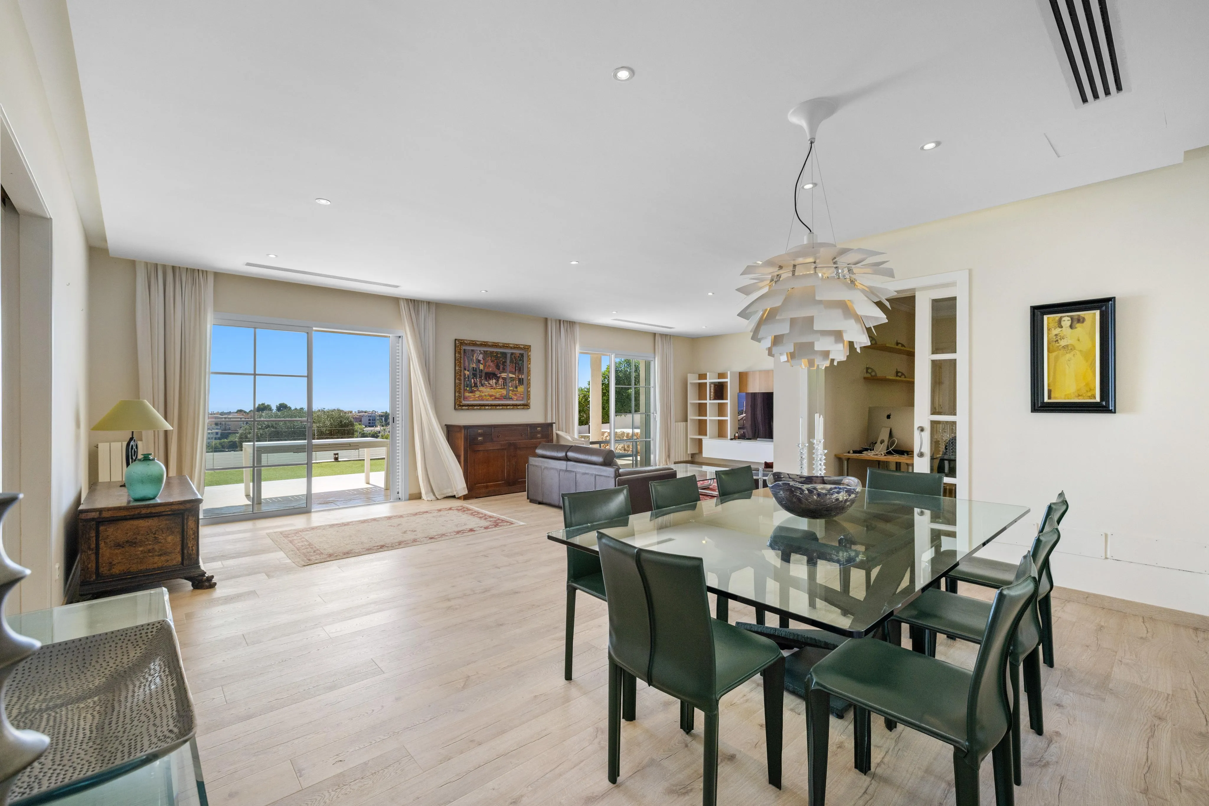 Elegant familievilla med havudsigt i Cas Català-6