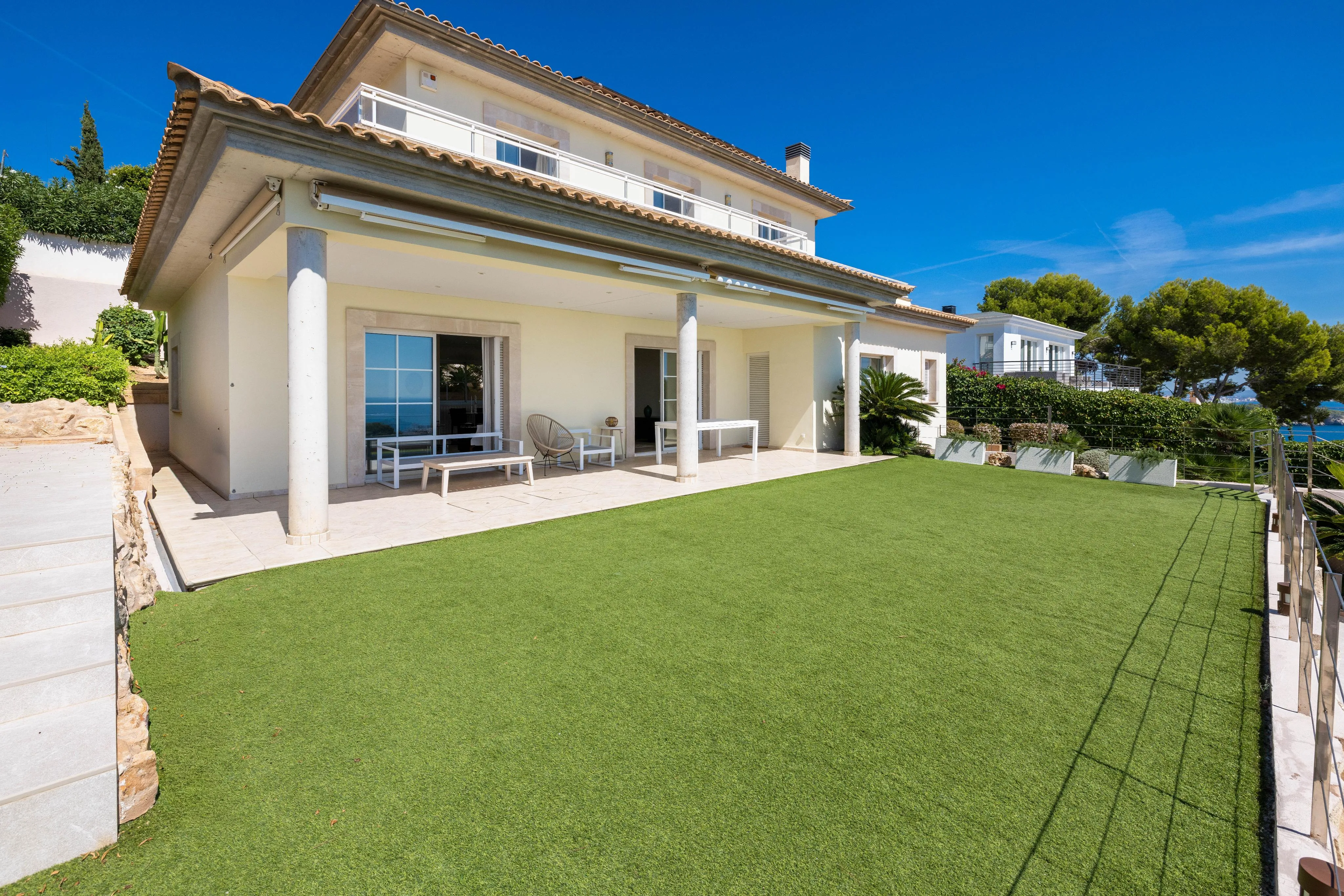 Elegant familievilla med havudsigt i Cas Català-21