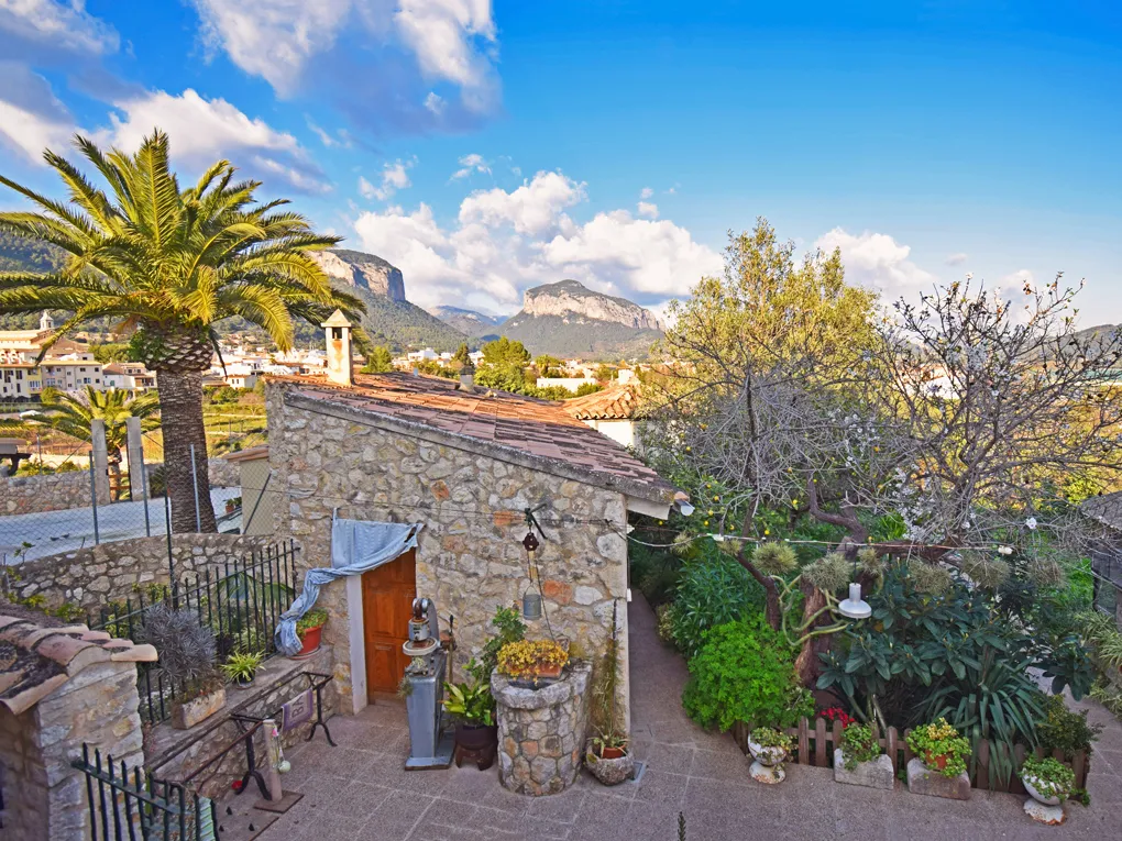 Belle maison de ville à Alaró-1