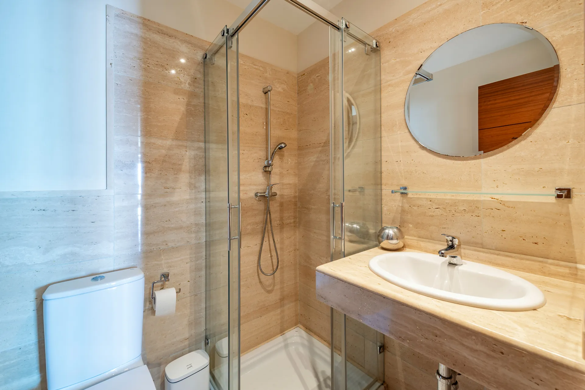 Villa moderne avec vue imprenable sur la mer et licence de location de vacances – Un lieu de rêve-23