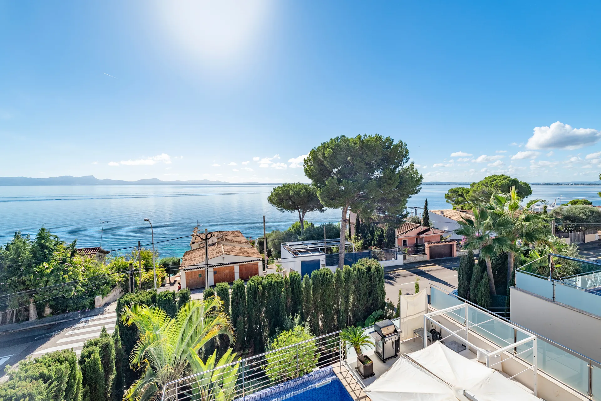 Moderne Villa mit atemberaubendem Meerblick und   Ferienvermietungslizenz – Ein Ort zum Träumen-4