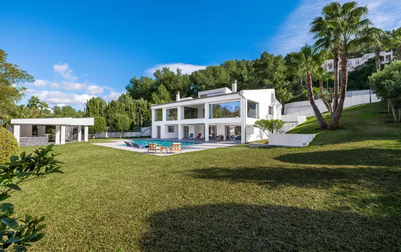 Villa familiale rénovée sur le terrain de golf