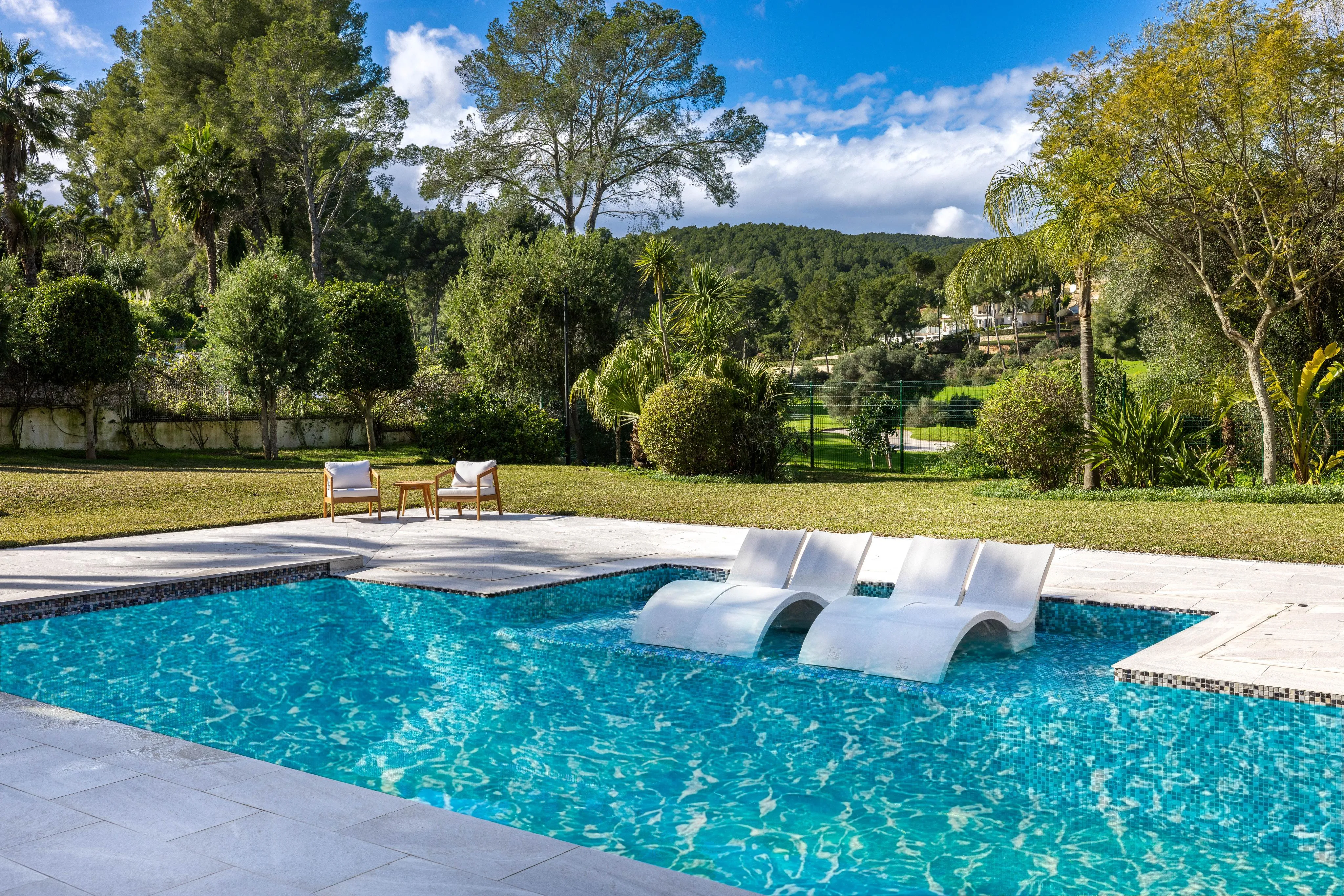 Villa familiale rénovée sur le terrain de golf-24