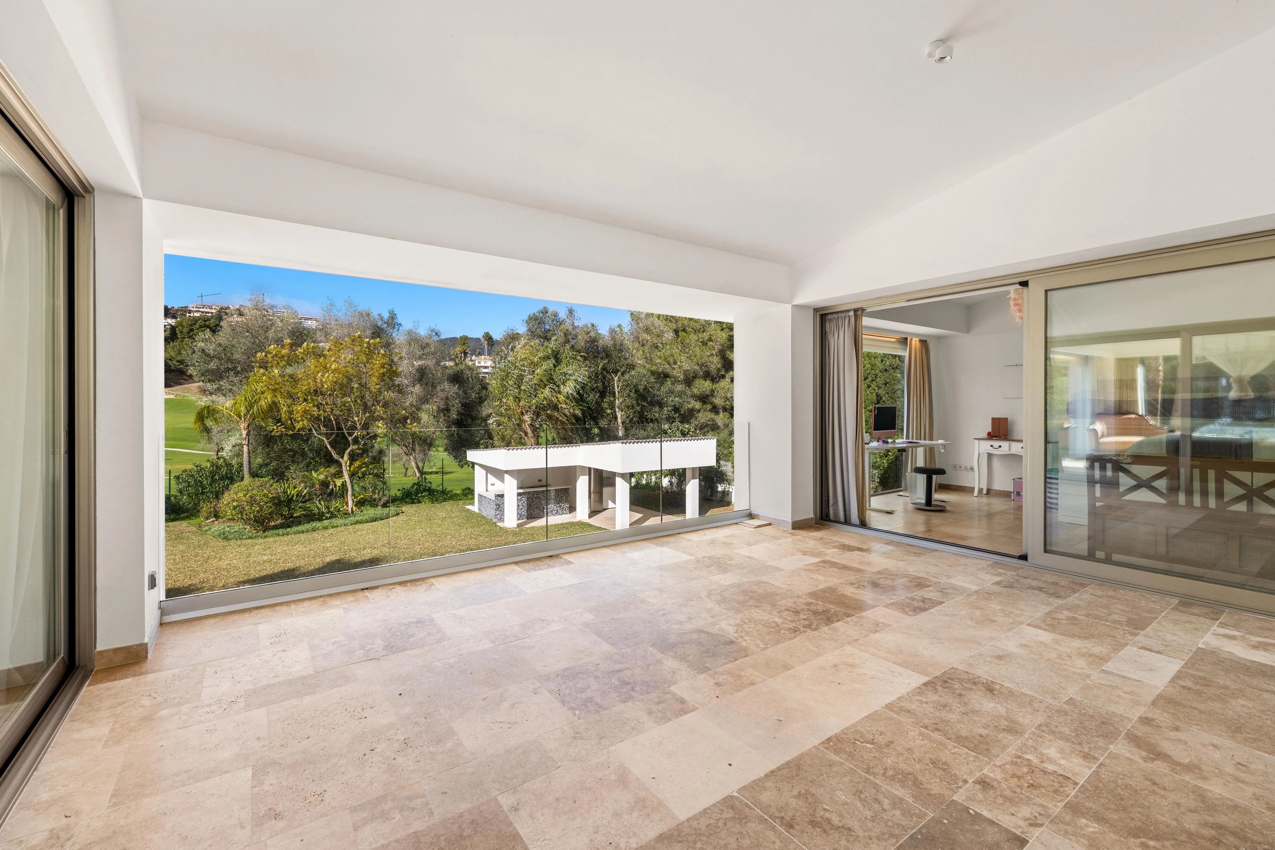 Villa familiale rénovée sur le terrain de golf-6