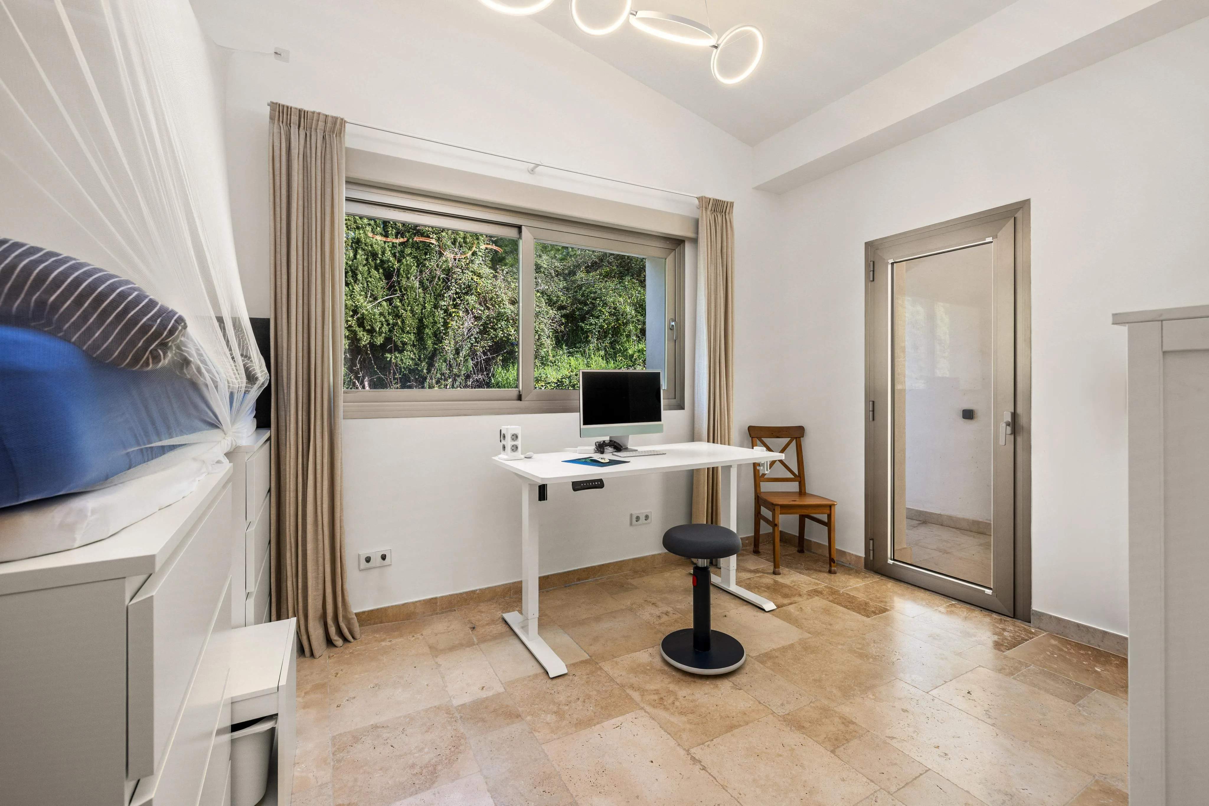 Villa familiale rénovée sur le terrain de golf-17