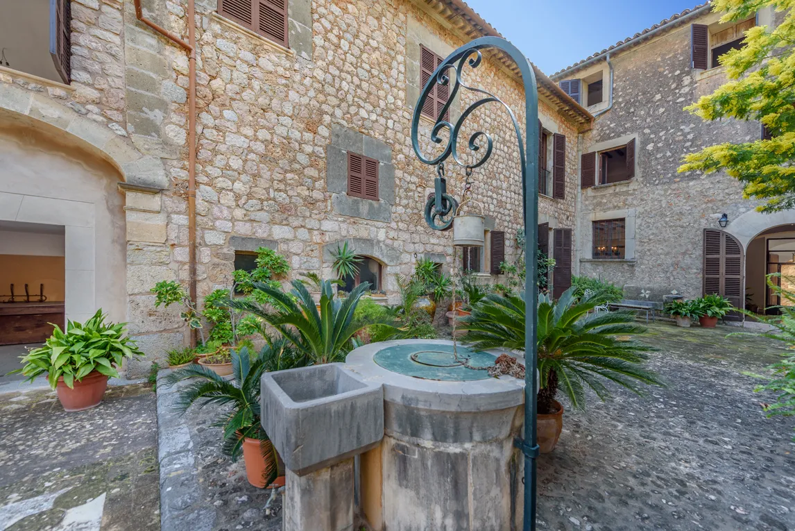 Stunning Historic Property in the  Fornalutx-25