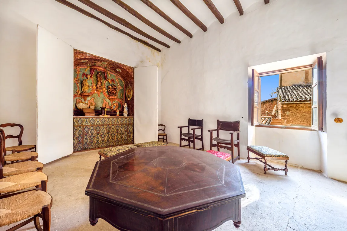 Stunning historic property in Fornalutx-19