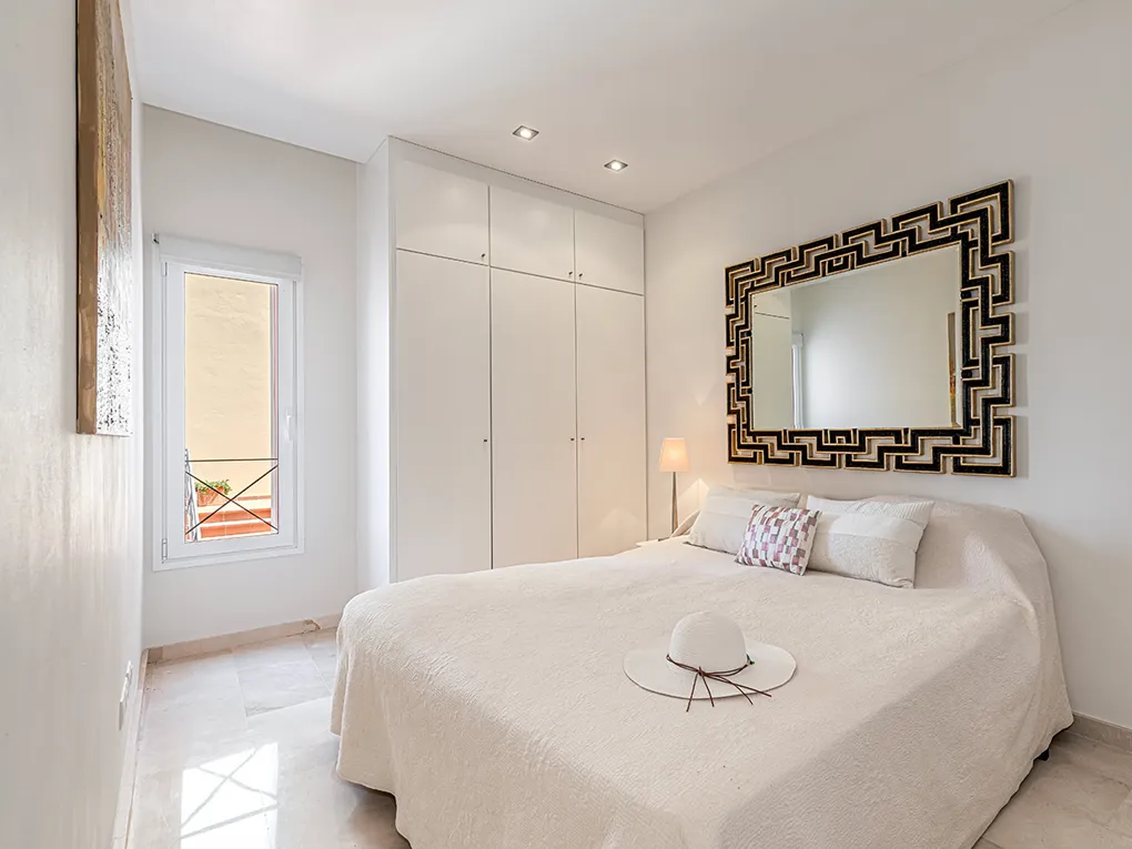 Mediterranean family apartment-13