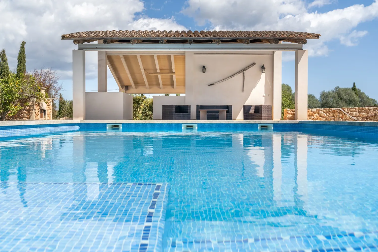 Idyllisk beliggende finca med udlejningstilladelse-16