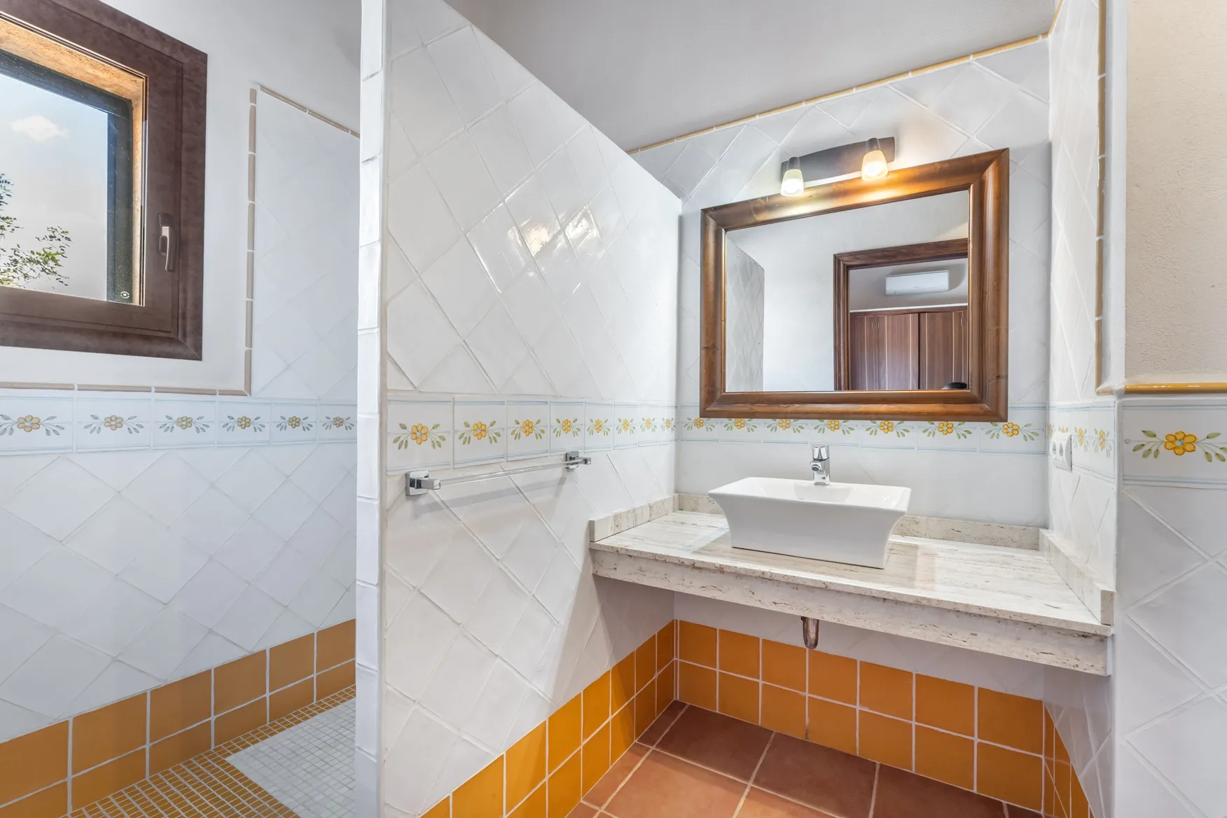 Idyllisk beliggende finca med udlejningstilladelse-12