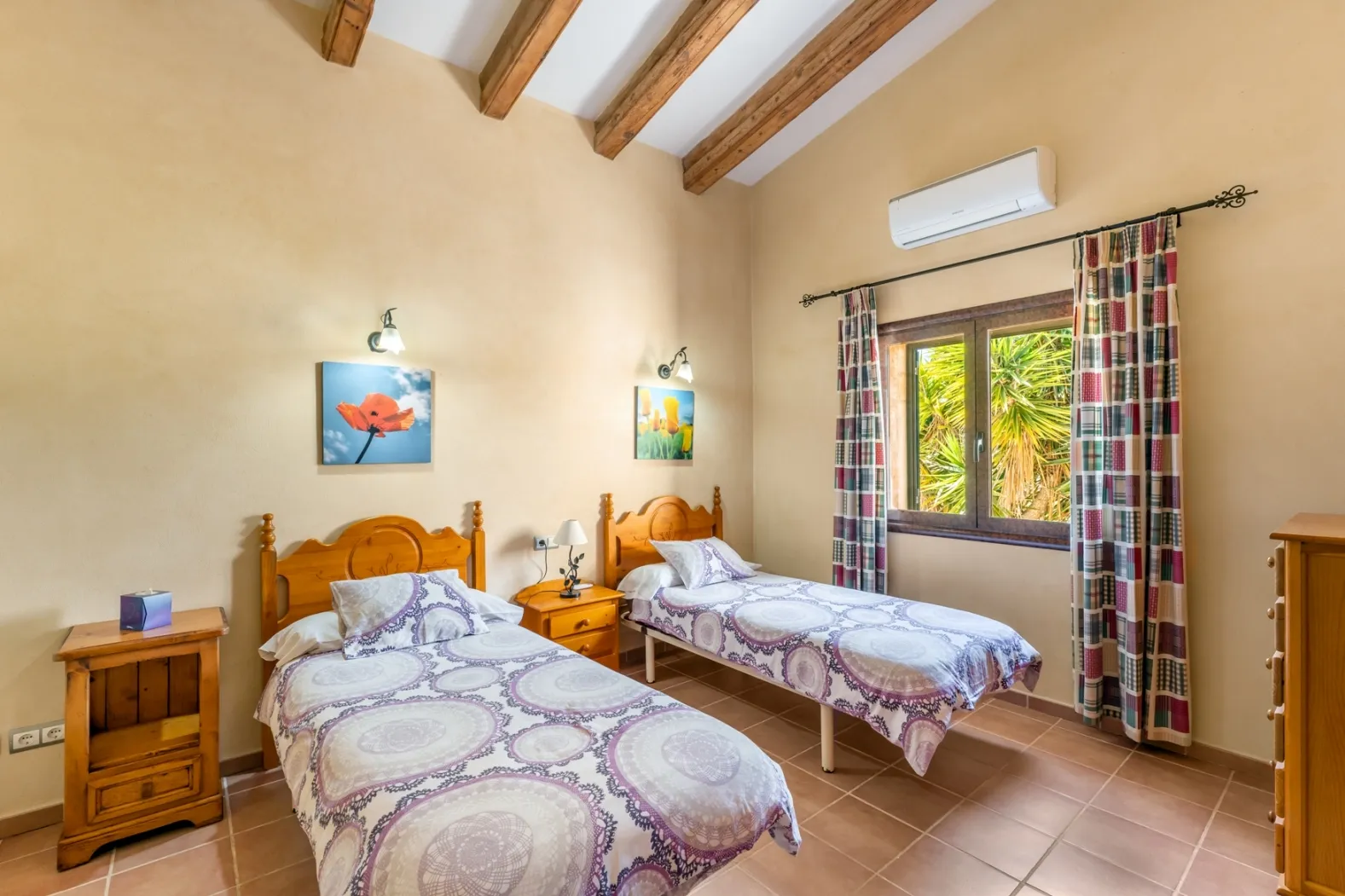 Finca idéalement située avec permis de location-13