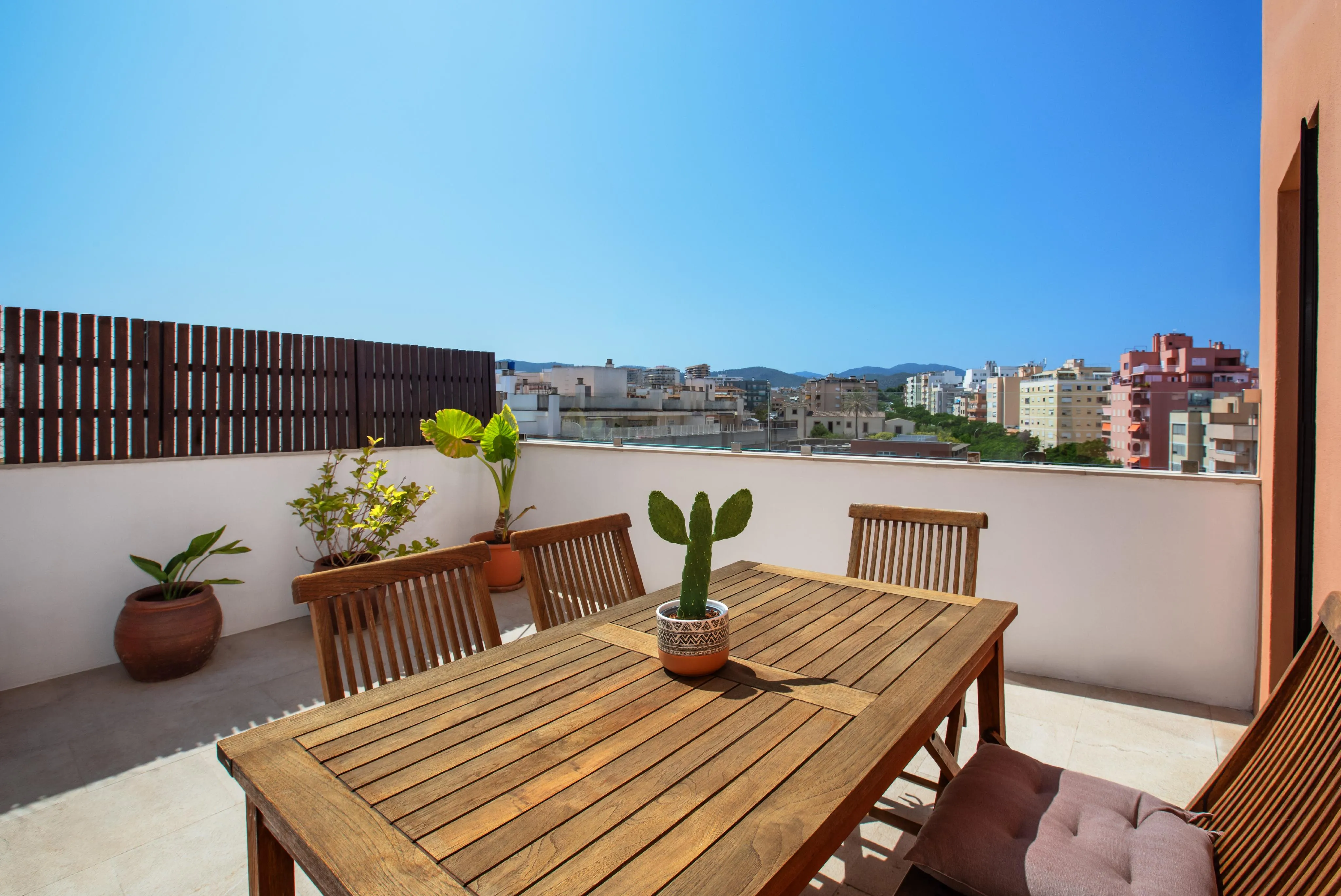 Bright and modern flat in Camp de Serralta-2