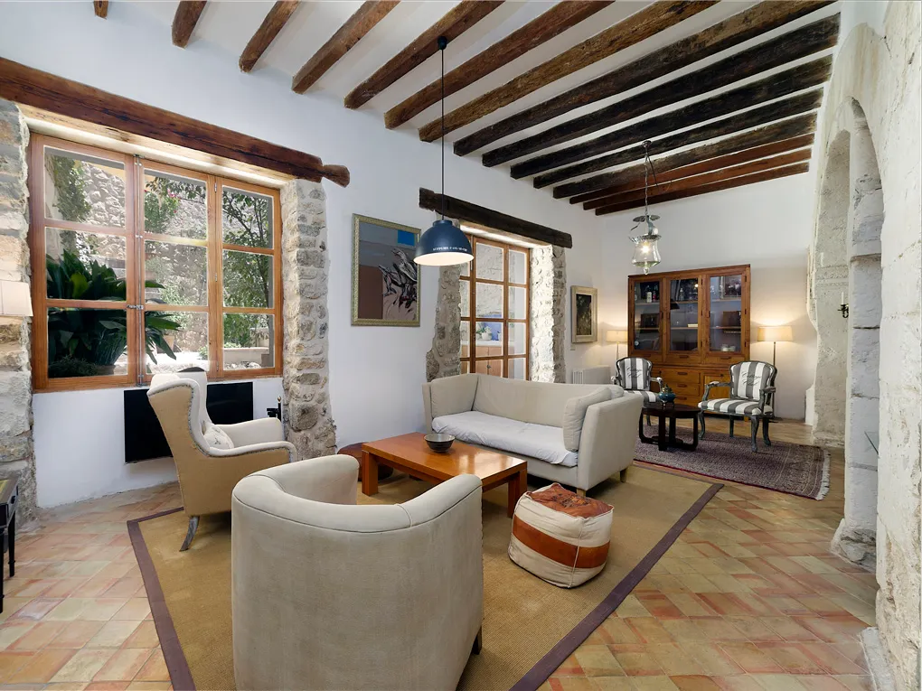 Historic townhouse with a pool and beautiful view-4