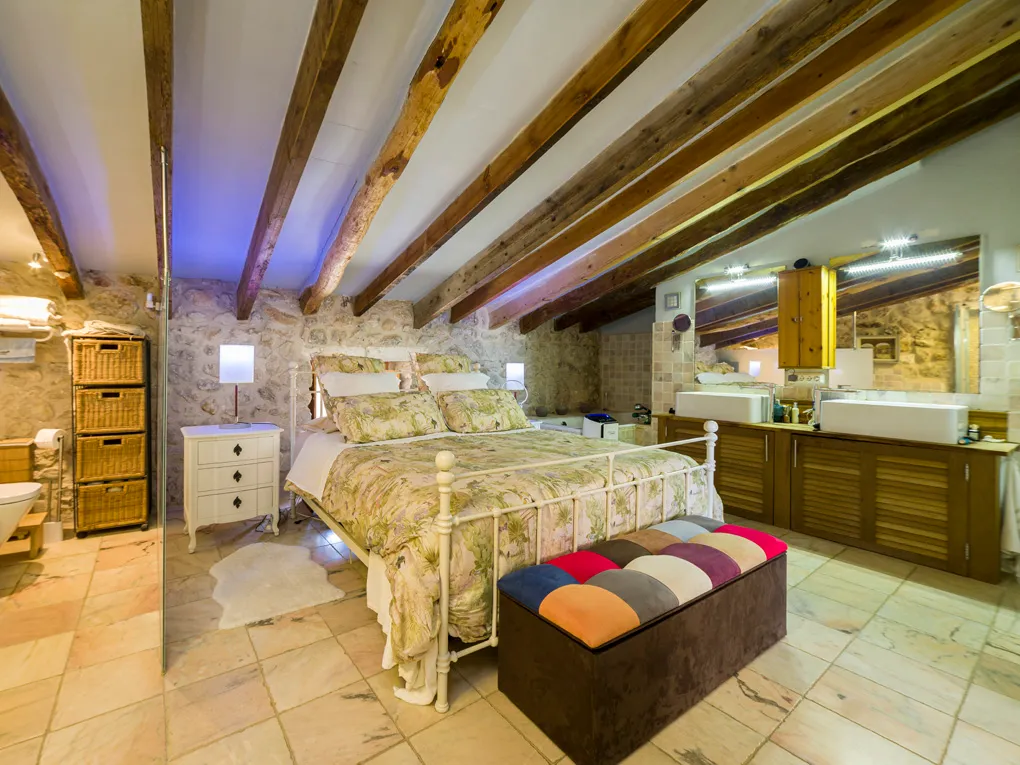 Historic townhouse with a pool and beautiful view-13