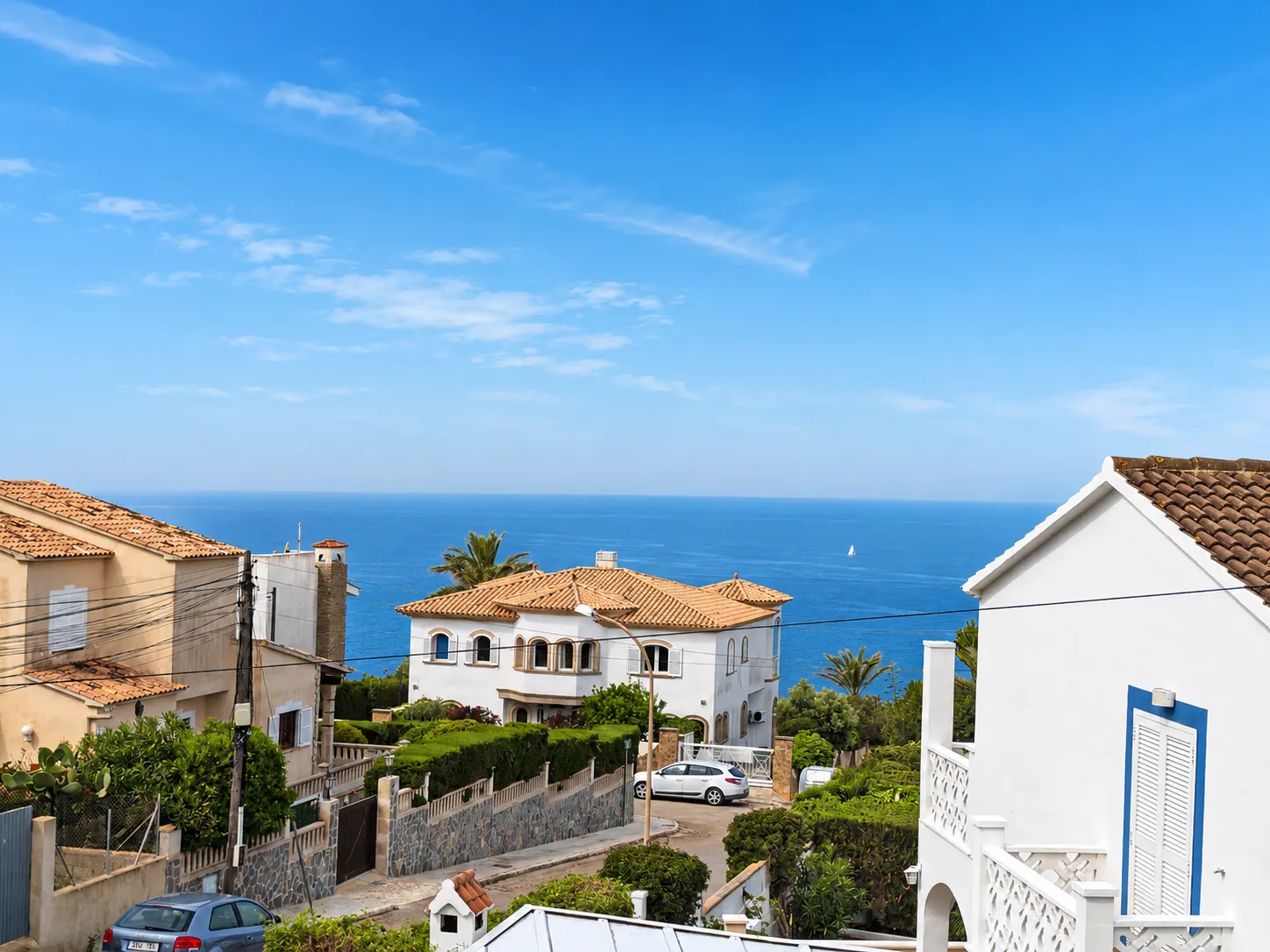 Semi detached with ETV license and sea views-12