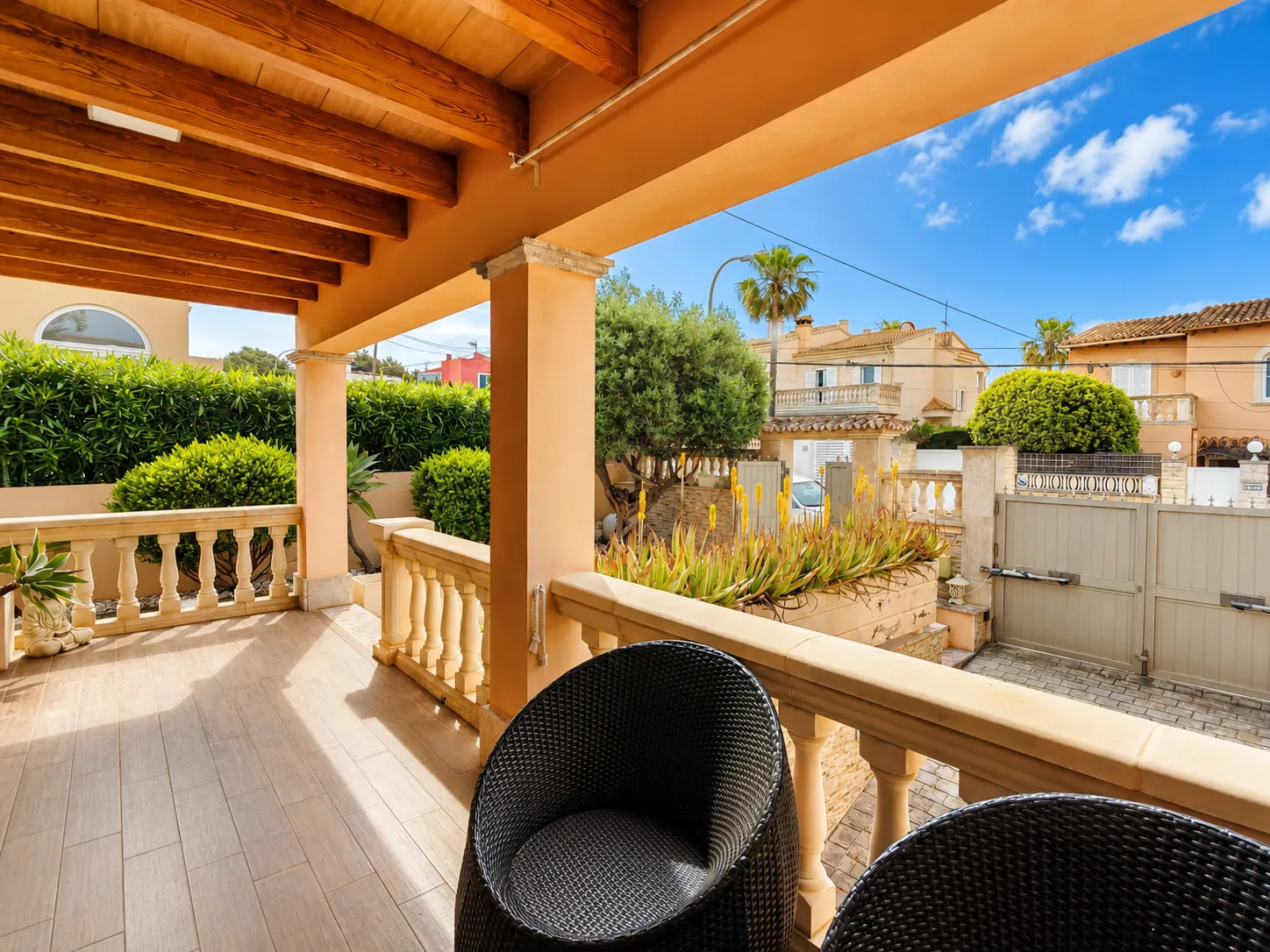 Semi detached with ETV license and sea views-2