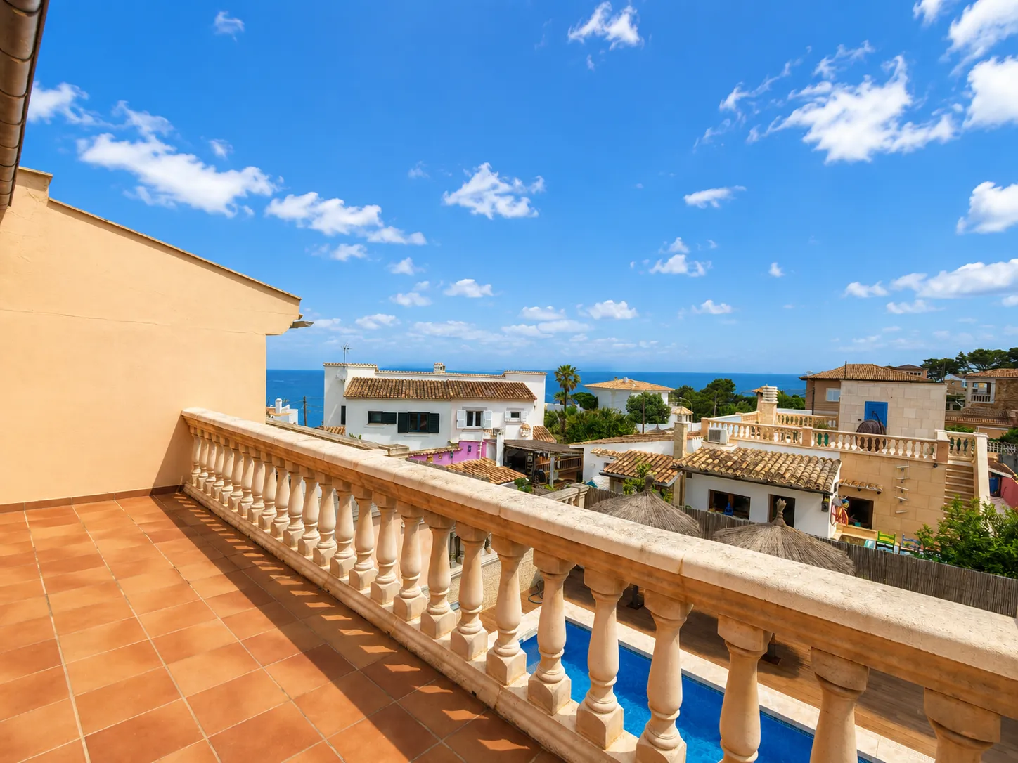 Semi detached with ETV license and sea views-11