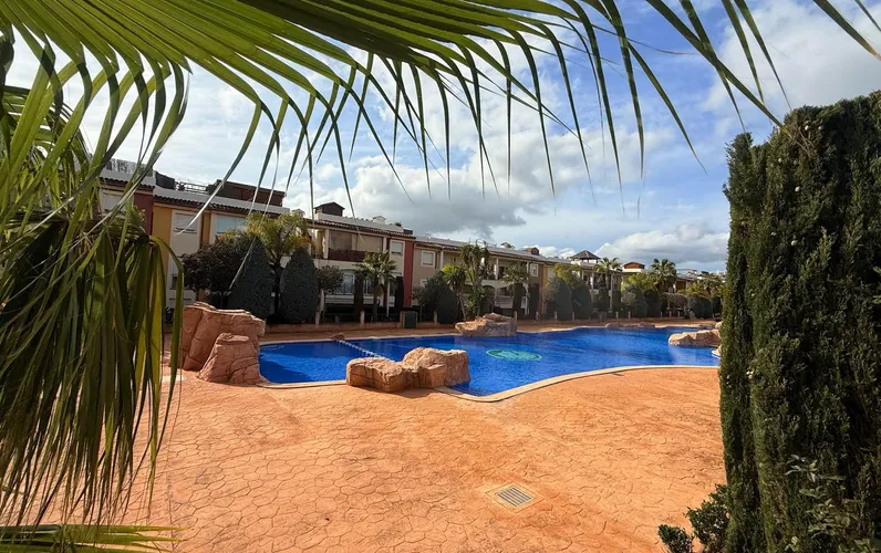 Nowoczesne mieszkanie z ogrodem w ekskluzywnym kompleksie mieszkaniowym