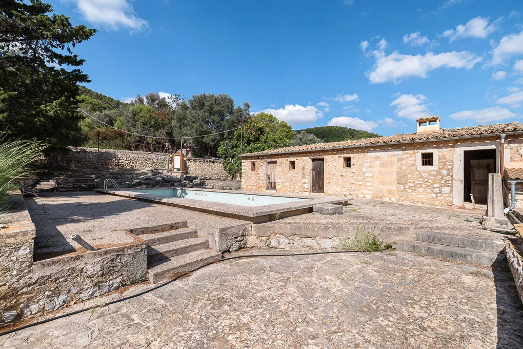 Mallorcinsk landejendom i udkanten af Binissalem med fantastisk udsigt-29