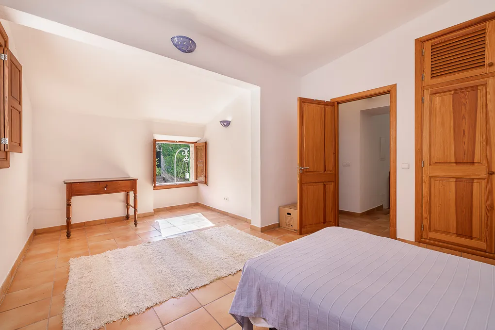 Mallorcinsk landejendom i udkanten af Binissalem med fantastisk udsigt-15