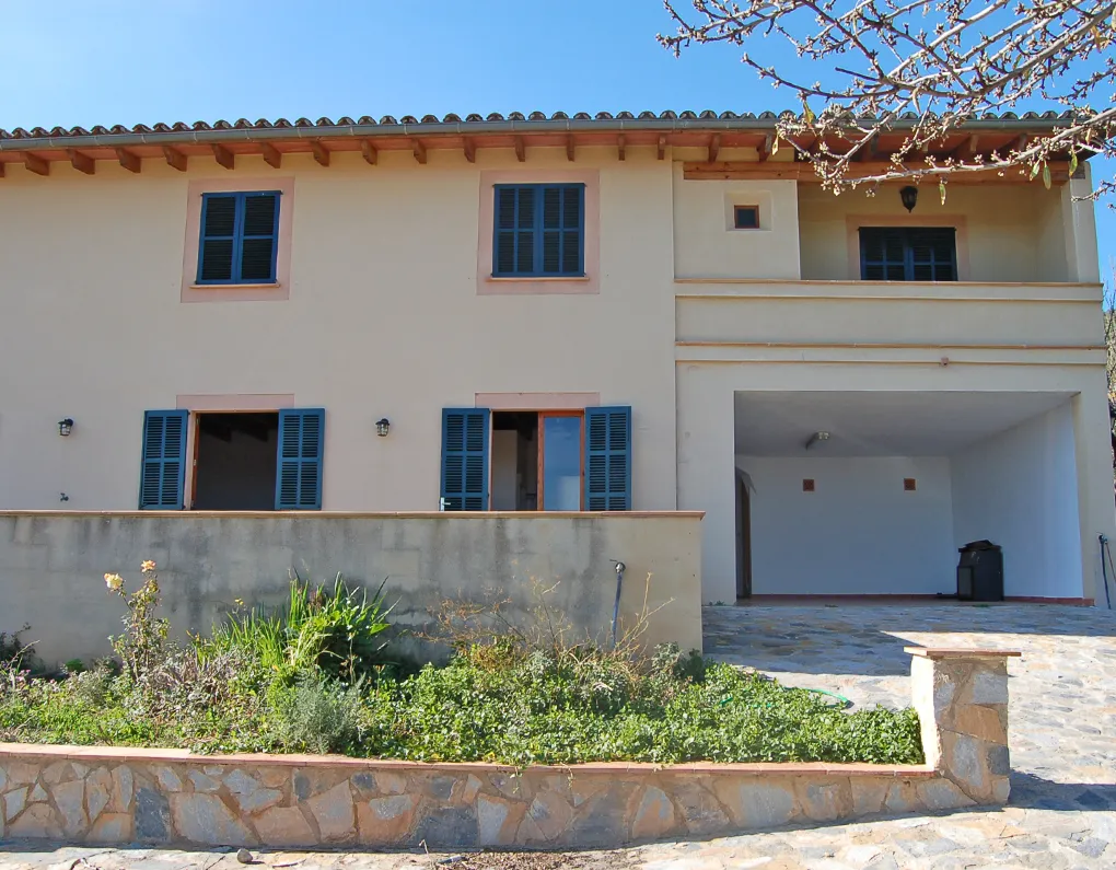 Finca con hermosa vista en el popular Alaró-3