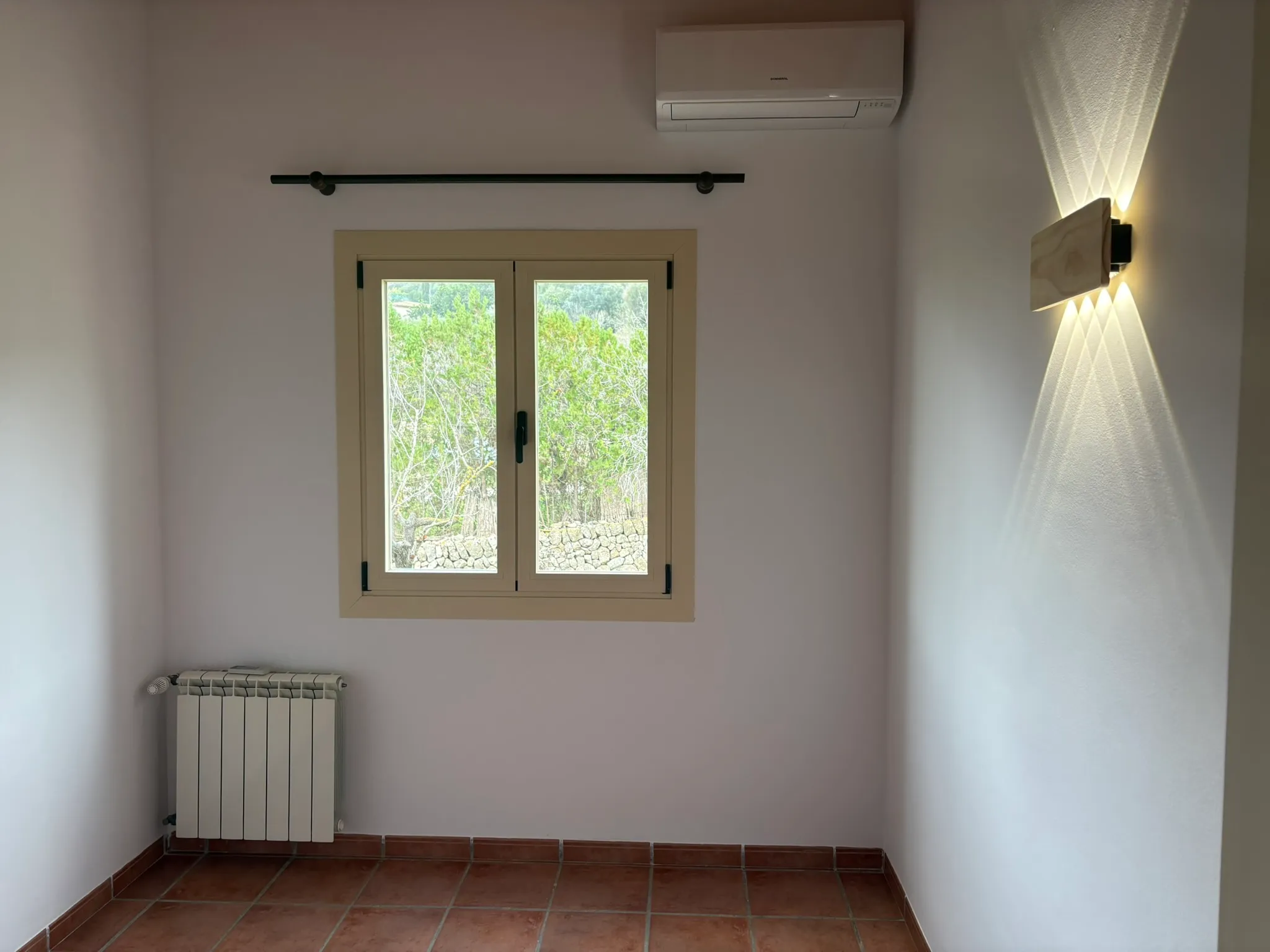 Finca with beautiful views in popular Alaro-12