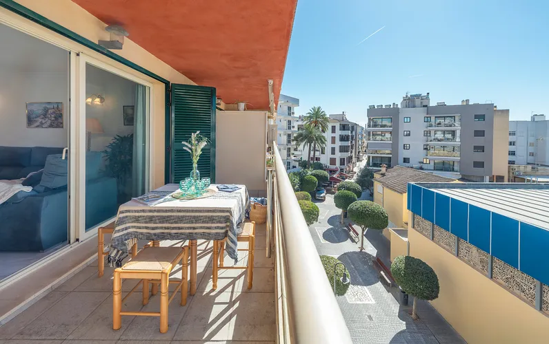 Fantástico apartamento a solo dos minutos de la playa en el corazón de Puerto de Alcudia