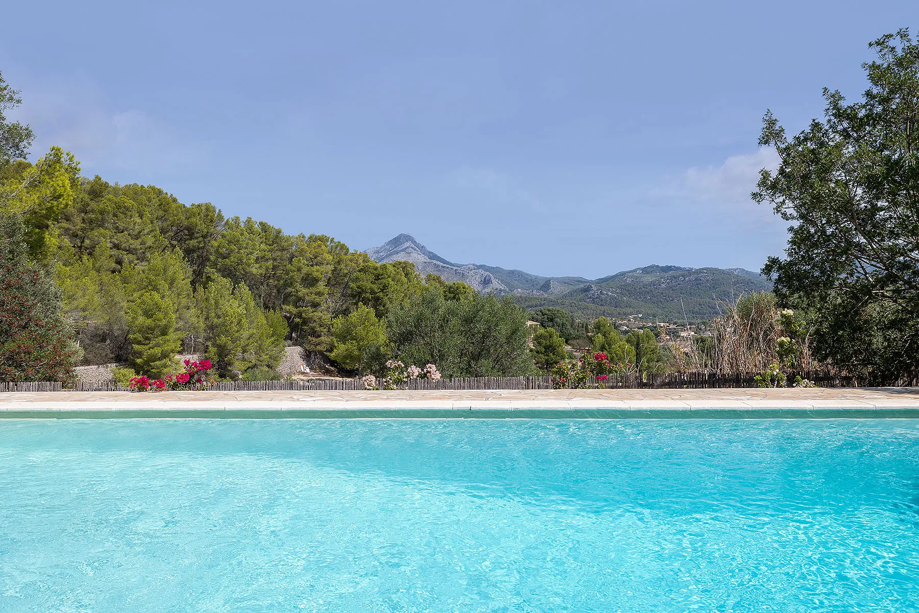 Charmante finca en pierre avec vue panoramique à Es Capdellà-4