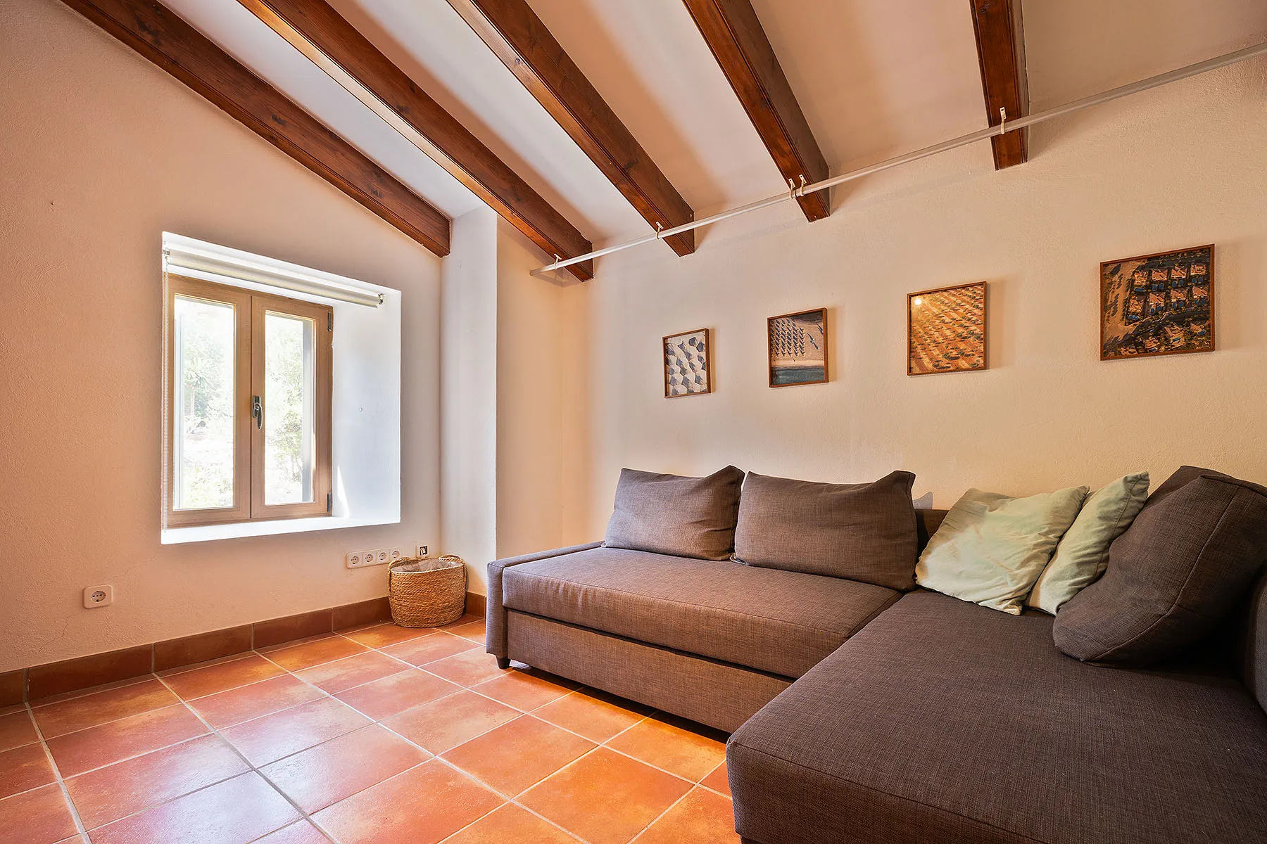 Encantadora finca de pedra amb vistes panoràmiques a Es Capdellà-14